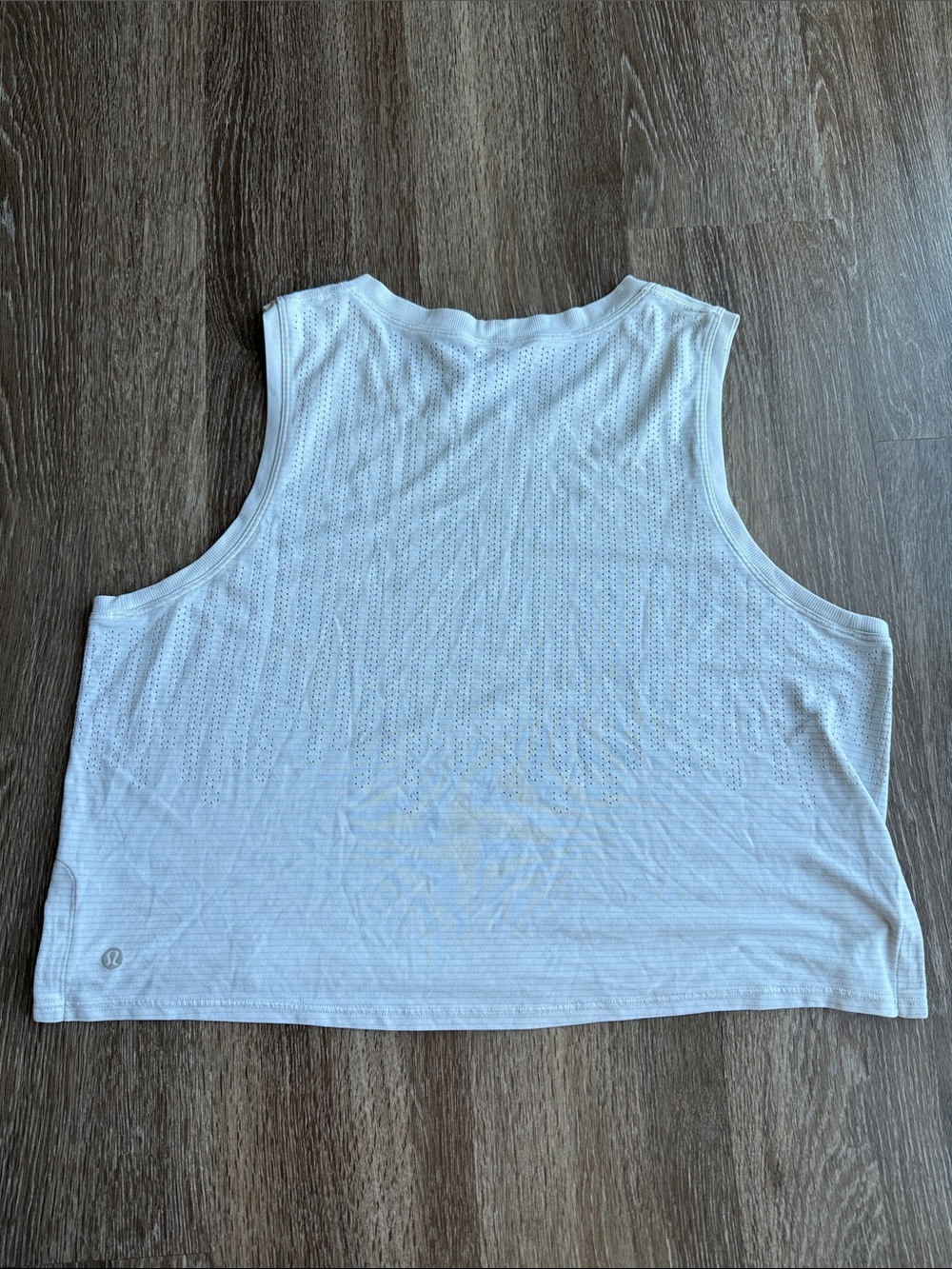 Lululemon Breeze By Muscle Crop Tank - Picture 4 of 5